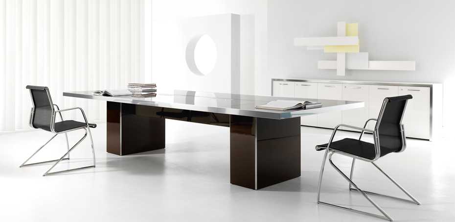Skrivbord Design Wing av IVM Skrivbord Design Wing av IVM