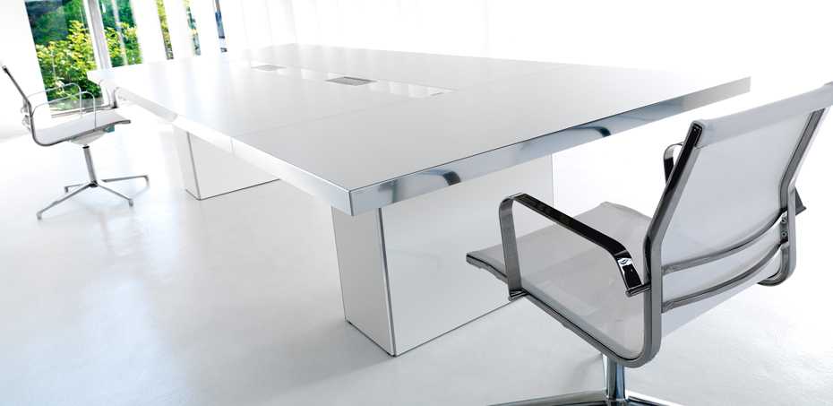 Skrivbord Design Wing av IVM Skrivbord Design Wing av IVM