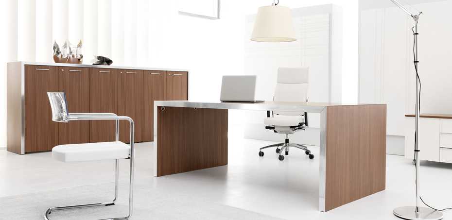 Skrivbord Design Wing av IVM Skrivbord Design Wing av IVM