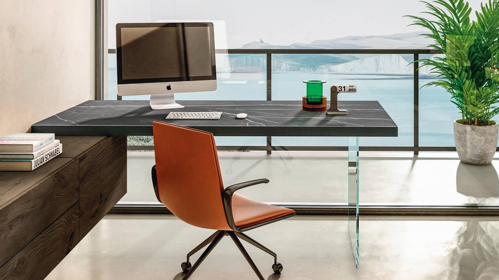 Ben av härdat glas på Air Desk