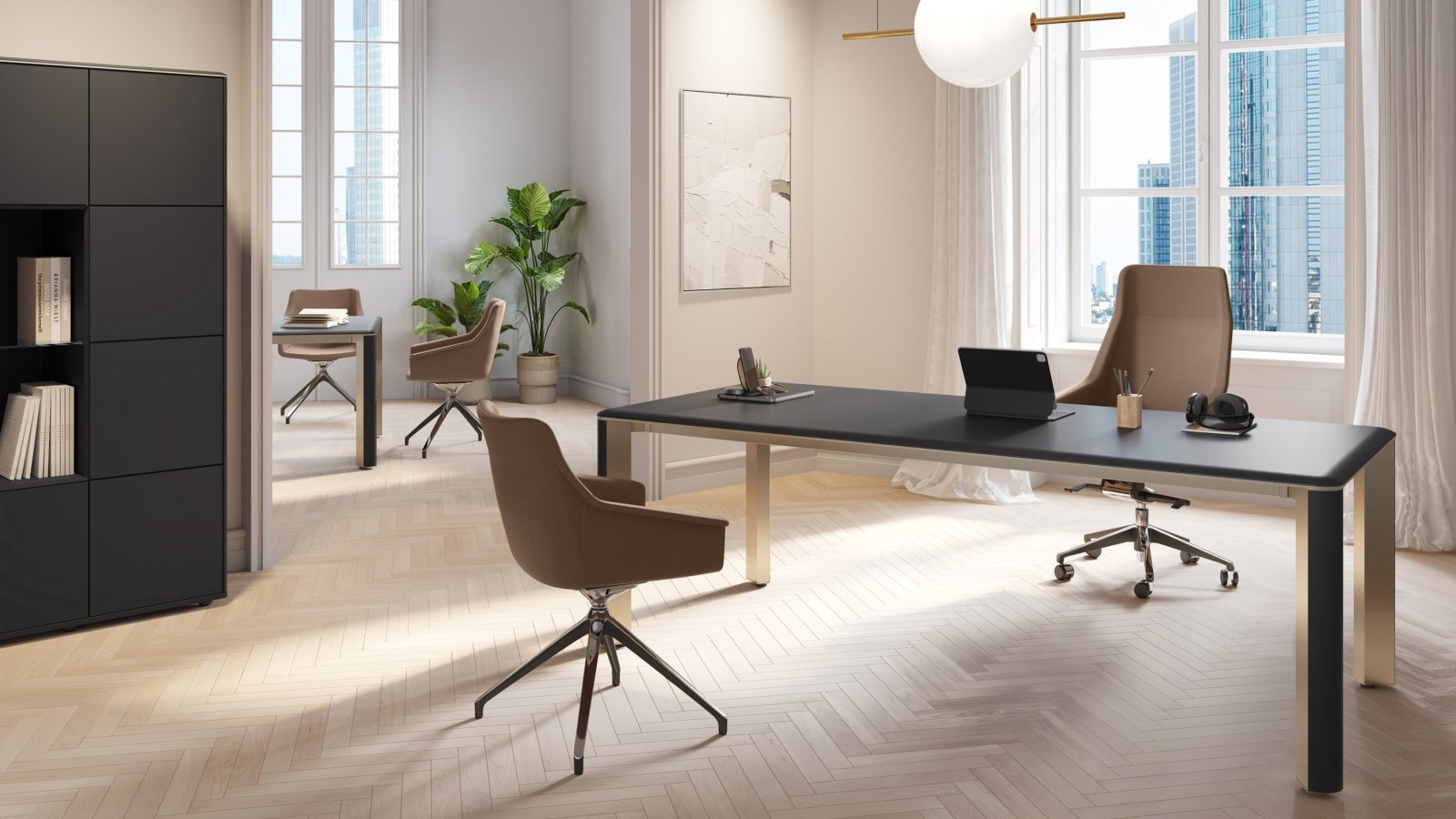 Modernt skrivbord Iulio från Las Mobili med aluminiumben i Inox Grey och träeffektinsats
