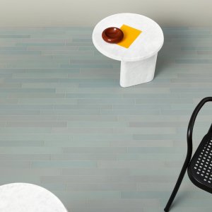 Kafferum med Mews golv i Green och bjoerkbord