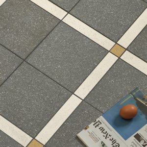 Granitkeramik Time i färgen Etna Black med texturen Smooth