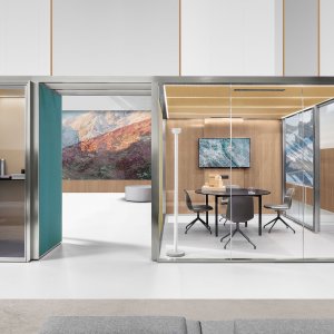 Telefonbox i CSS_Village systemet med textilpaneler och glas