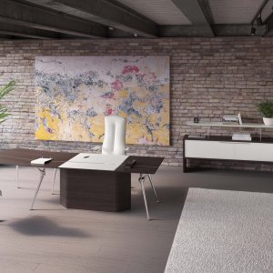 Chefsrum med designskrivbord Genesis, utbyggnad och skåp från Codutti
