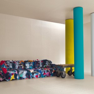 Reception med Folded-vagg i extra white