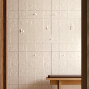 Mud matt och Mud blank från Mutina lagda bredvid varandra