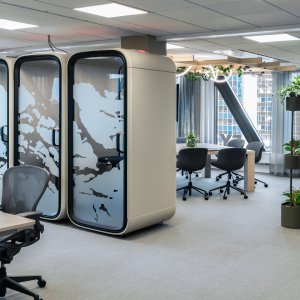 Pulverlackerade stålpaneler på Framery One Compact