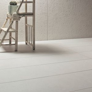 Vägg klädd med Déchirer Decor