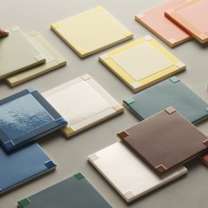 Homage to the Square i fargen Chocolate