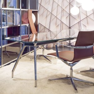Kuna Chair i bulgarisk röd