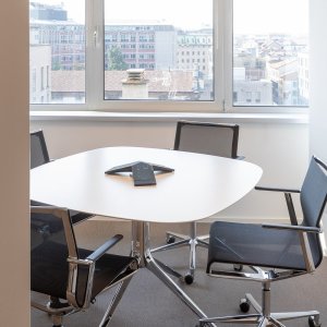 Fyrstjärnigt underrede med glidtassar från ICF Office