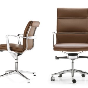 Fyrarmat fotkryss med glid på Una Chair