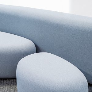 Båda sittpuffarna från LaCividina Lisse tillsammans på golvet