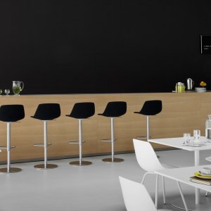 Det 3D-böjda plywoodskalet på Miunn