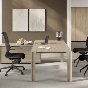 Nedfälld T-profil på 6 mm i Inox Grey längs den formade kanten av Iulio-skivan