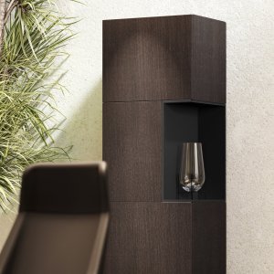 Lågt Monolith-skåp 240 cm med vändbara push-to-open-luckor