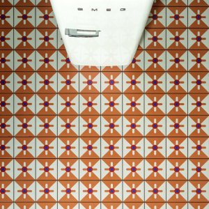 Plattan Parallel Orange i formatet 20,5×10,1 cm från Mutina