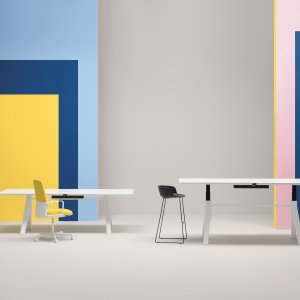 Höjdjusterbart Arki-Table ADJ i ståläge