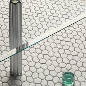 Botanica mosaikvaegg fraan Mutina med organiska White element