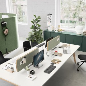 Closed office-komposition Pigreco med tredje nivå
