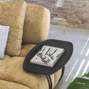 Ovalt sidobord i svart ask, 70 × 44 cm, från Flexteam