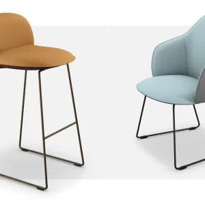 Detalj av den dubbla stickningen runt en se:café sits