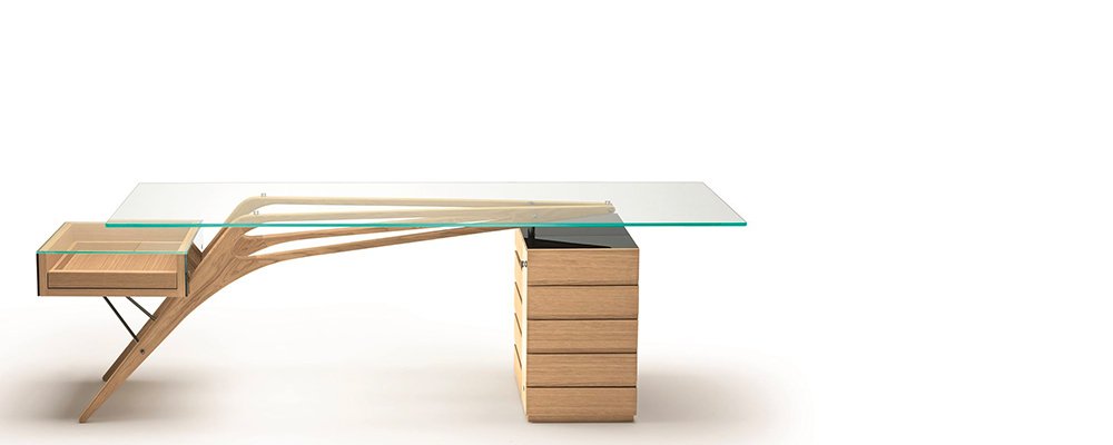Skrivbord med rollcontainer